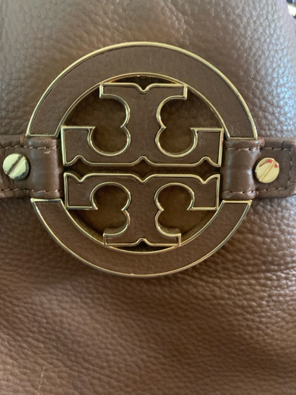 Tory Burch Brown Leather Shoulder Bag with Gold Logo - Picture 4 of 10